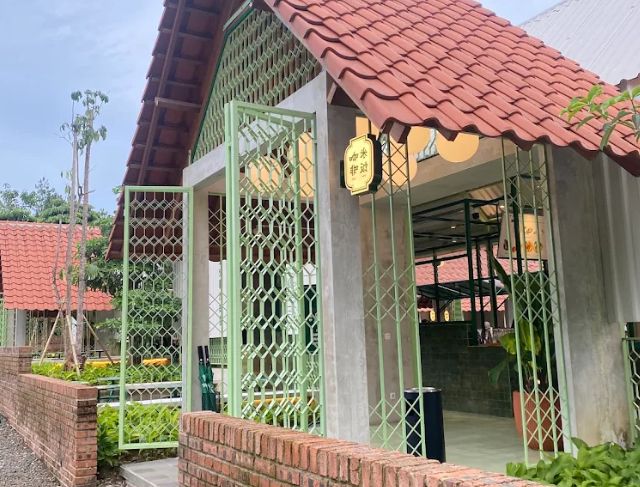 Review Nakotiam Kuntum Bogor, Tempat Ngopi di Hutan Pinus
