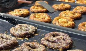 Review Rasa Roti Puter Bogor Varian Keju dan Cokelat