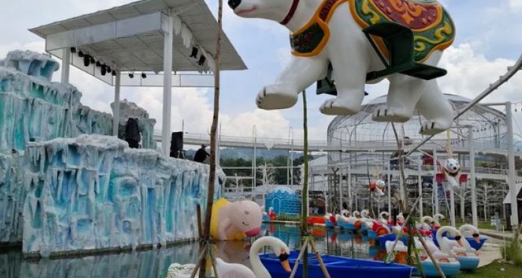 Snowville Sentul, Wisata Salju di Bogor dengan Snow Park Playground